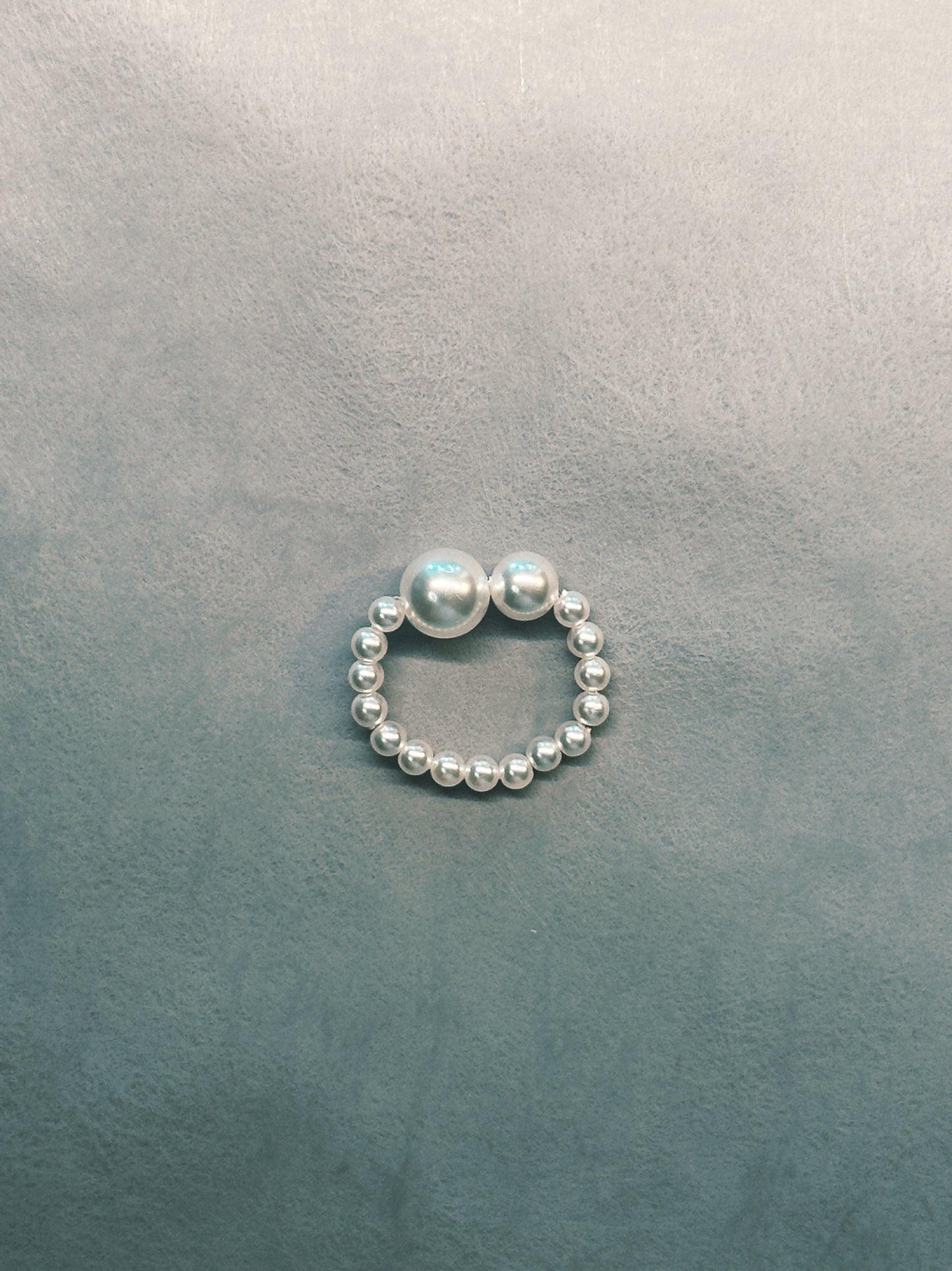 Enchanted Glow Glass Pearls Ring