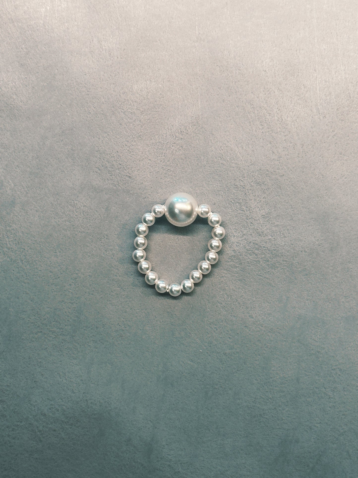 Enchanted Glow Glass Pearls Ring